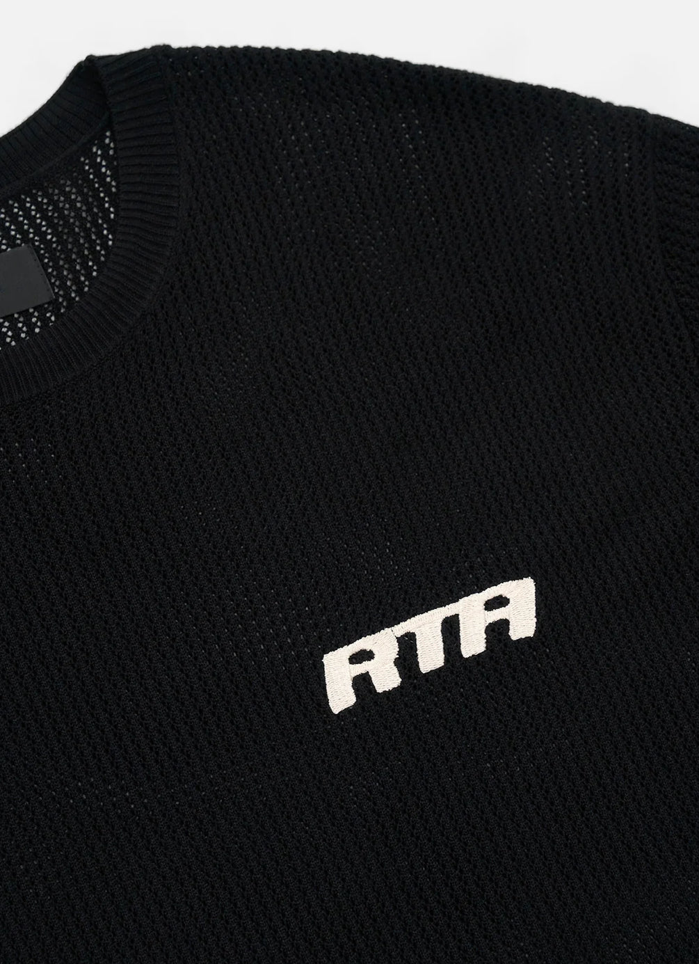 RTA IAN CROCHET SHORT SLEEVE TEE | BLACK HONEYCOMB